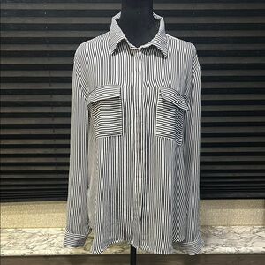 Loft Women White & Grey Striped Everyday Relaxed Fit‎ Button Front Shirt Large